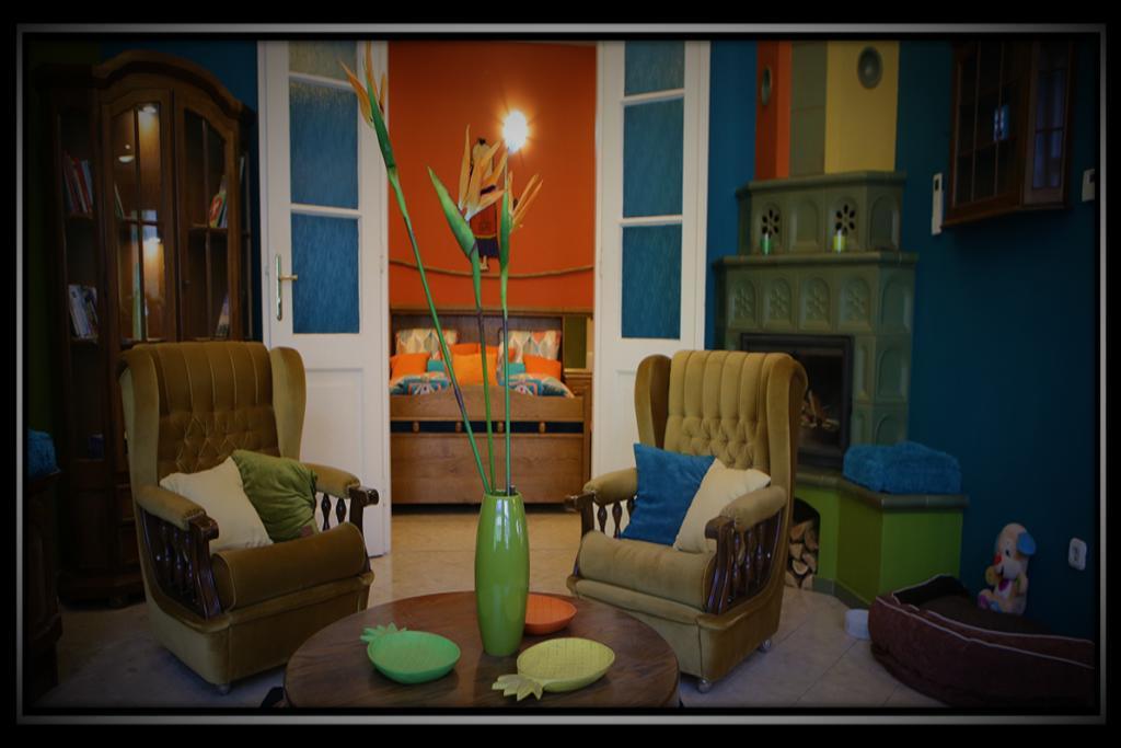 Ferienwohnung Happy Colours In Old Town Kecskemét Exterior foto